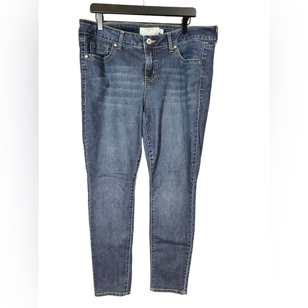 Torrid jeans size 16R - Picture 1 of 9